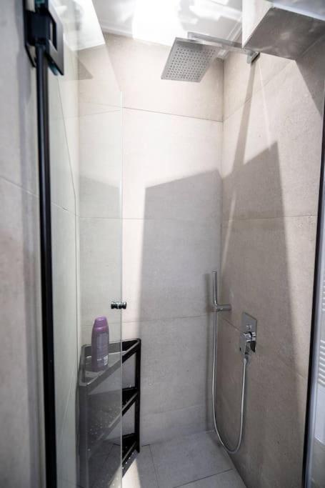 Piraeus Cozy Apartment For 4 Persons Екстер'єр фото